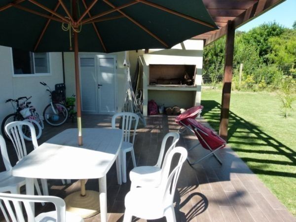 Moderna y cómoda casa en alquiler, ideal para descansar en sus vacaciones.